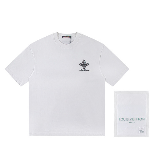 LOUIS VUITTON 四つ葉のクローバー刺繍入りラウンドネックTシャツ