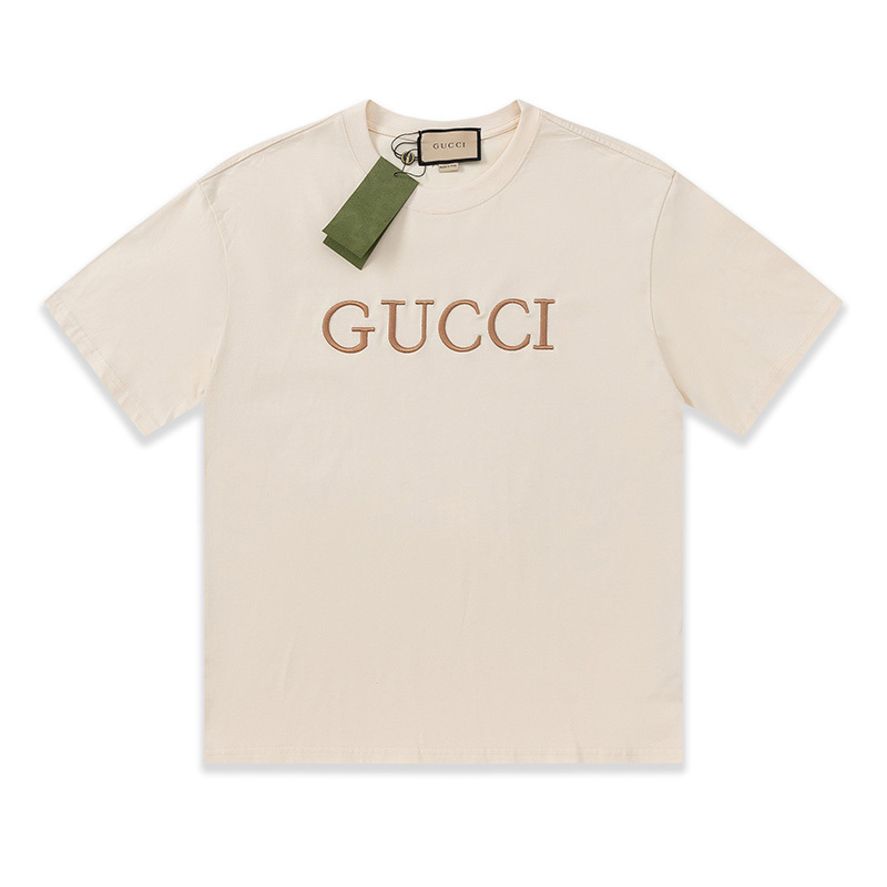 GUCCI ファッショナブルでカジュアルな文字刺繍入りTシャツ